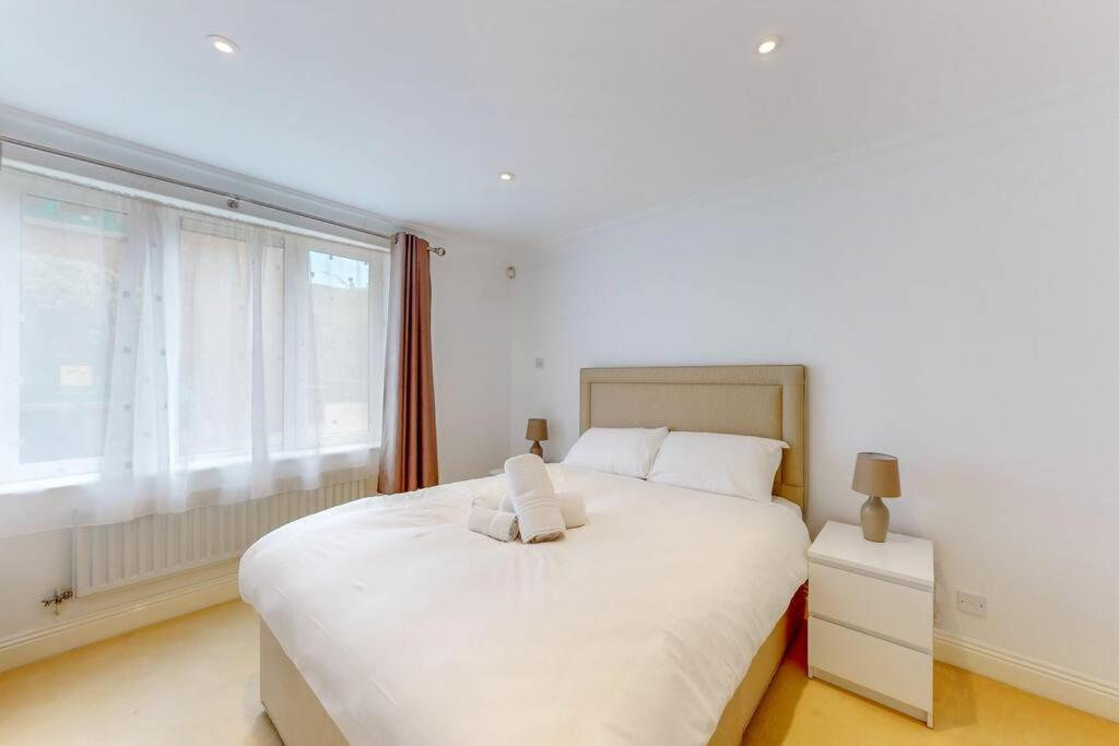 Lovely 1 Bed Apartment - 10 Min To Waterloo Tube Λονδίνο Εξωτερικό φωτογραφία