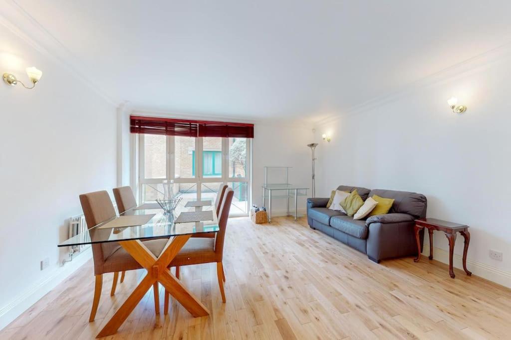 Lovely 1 Bed Apartment - 10 Min To Waterloo Tube Λονδίνο Εξωτερικό φωτογραφία